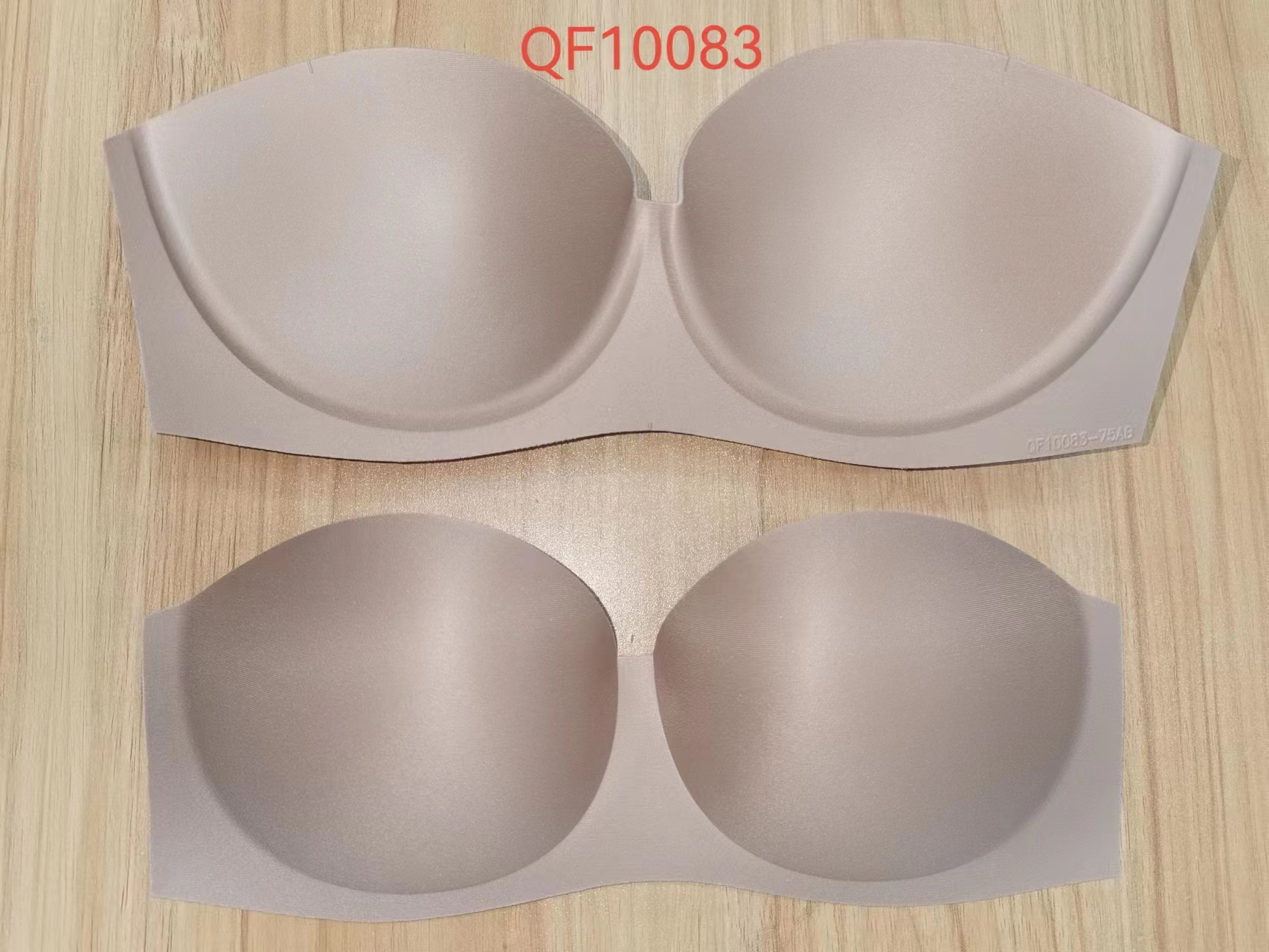 內(nèi)衣模杯